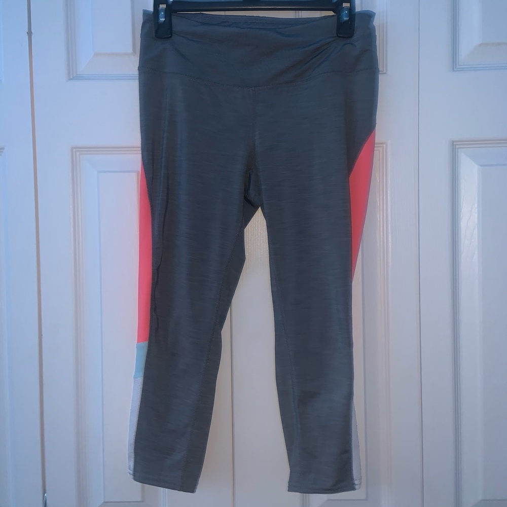 Grey workout leggings